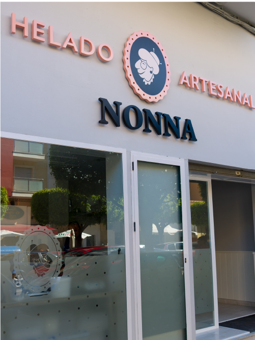 Branding heladería Nonna por Agencia de Publicidad Cuatrocento en Málaga