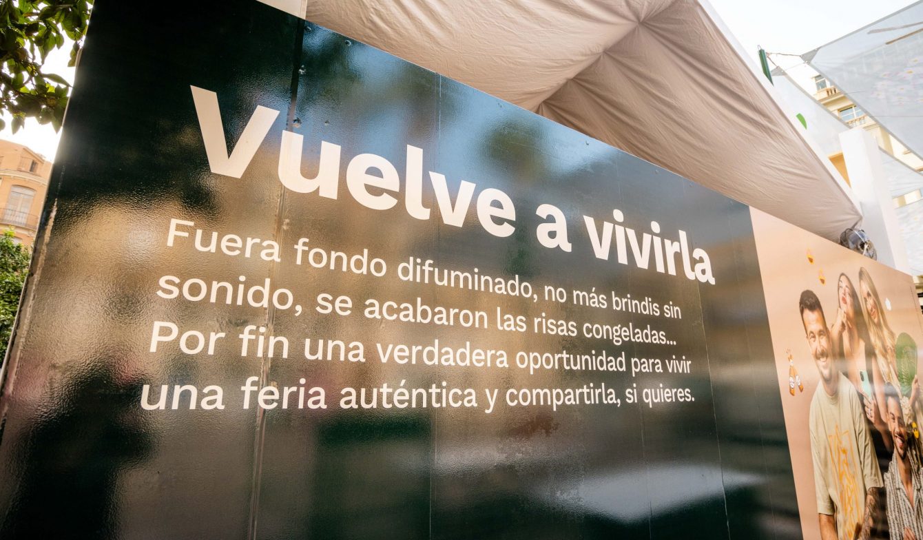 Caseta del centro de la campaña de la Agencia de Publicidad Cuatrocento en Málaga para San Miguel
