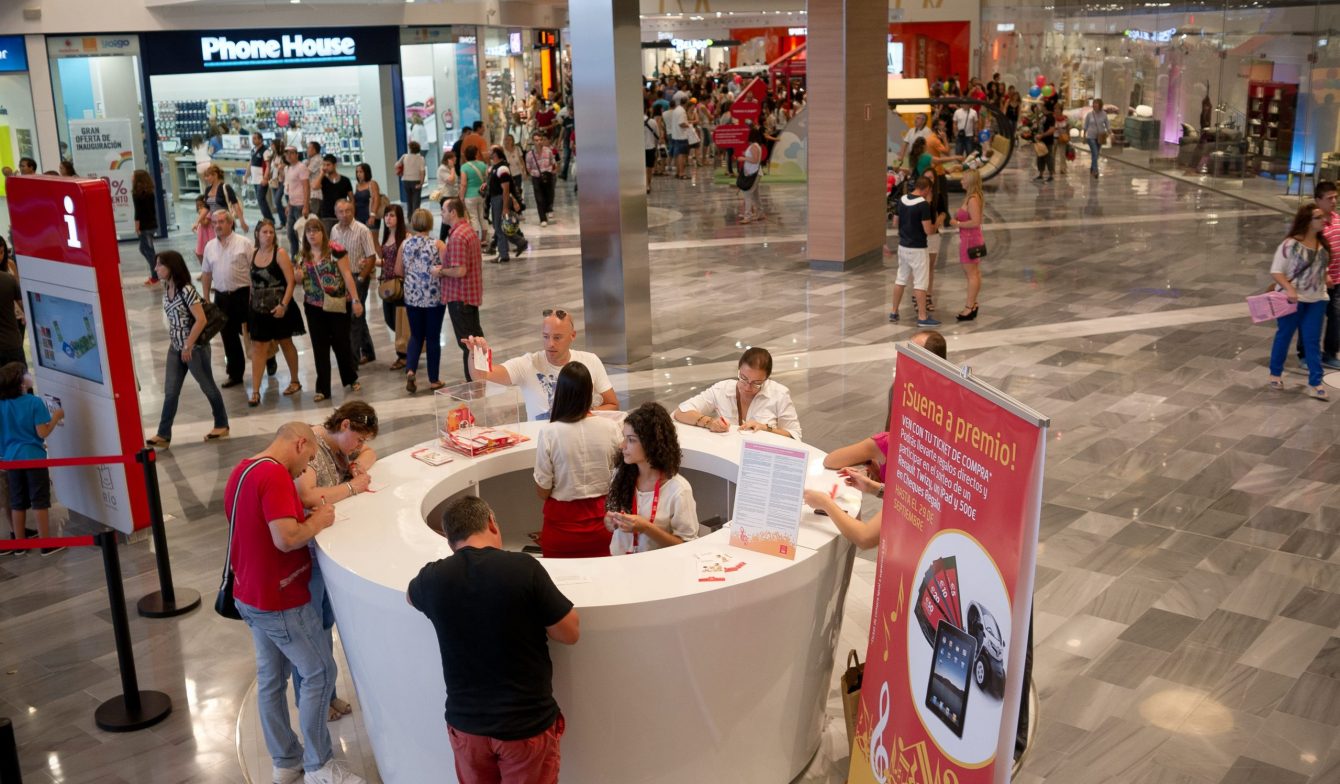 Apertura Rio Shopping por Agencia de Publicidad en Málaga Cuatrocento